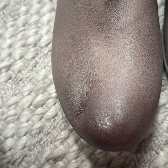 Women's Dansko Miki Color: Taupe Burnished Nubuck - Picture 12 of 13